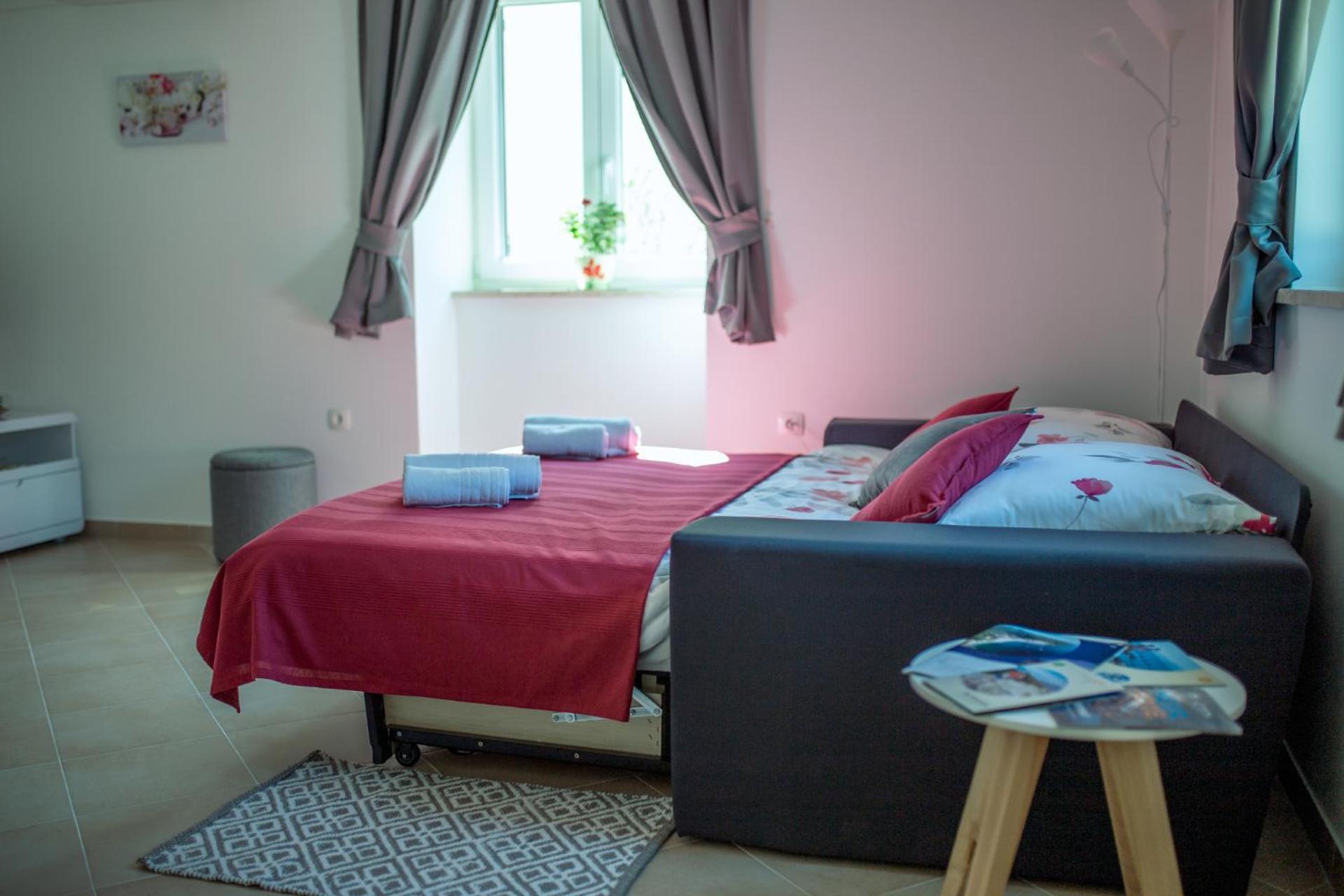 Apartment Podini Брсеч Екстер'єр фото
