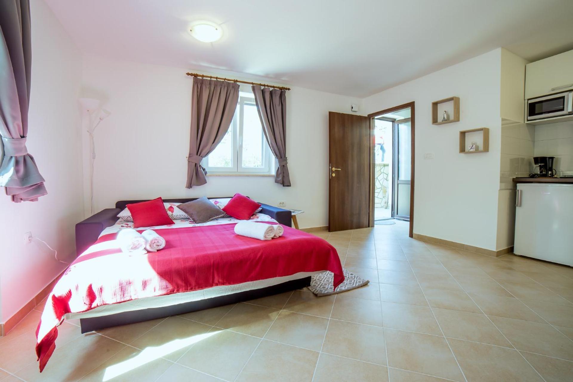 Apartment Podini Брсеч Екстер'єр фото